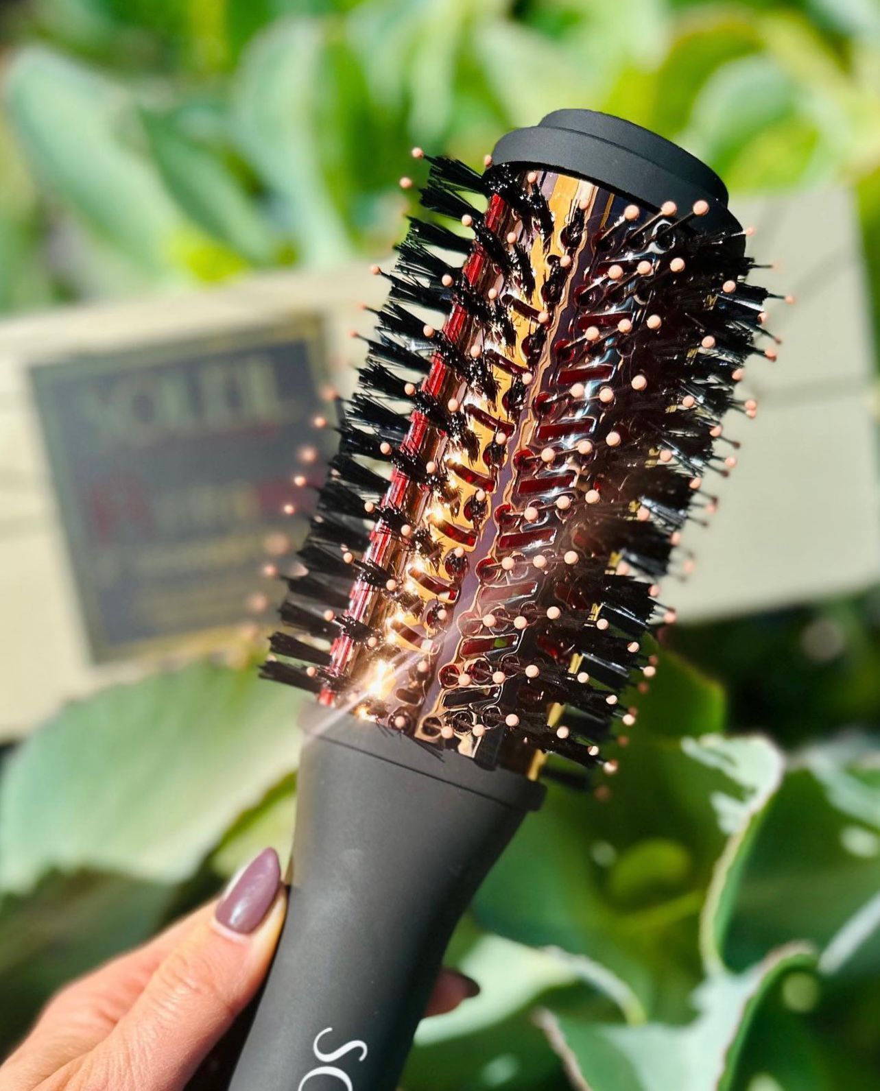 Spazzola asciugacapelli Blowout Brush - Nera – Cosmo Beauty